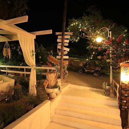 Fullmoon Rooms Cesme Exterior photo