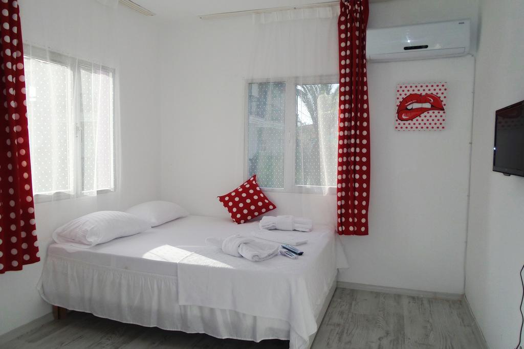 Fullmoon Rooms Cesme Exterior photo