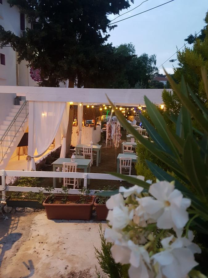 Fullmoon Rooms Cesme Exterior photo