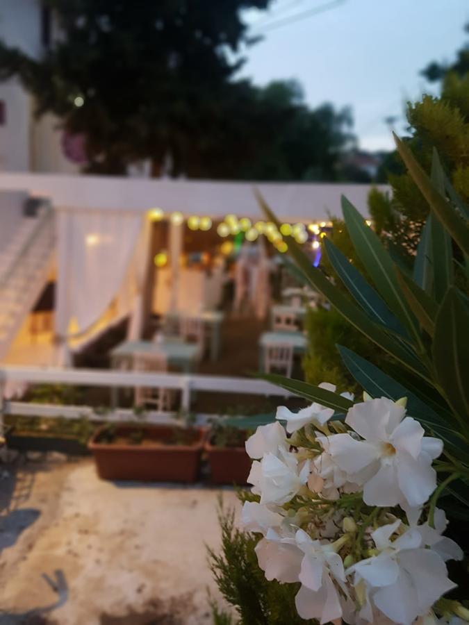 Fullmoon Rooms Cesme Exterior photo