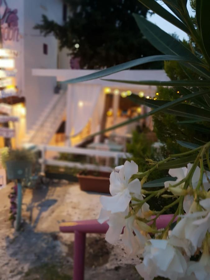 Fullmoon Rooms Cesme Exterior photo