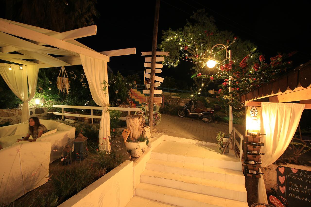 Fullmoon Rooms Cesme Exterior photo